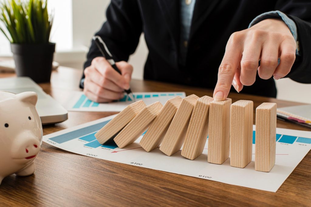 Navigating Uncertainty: The Art of Risk Management and Insurance | Risk Management and Insurance Article | Money Mastery Digest